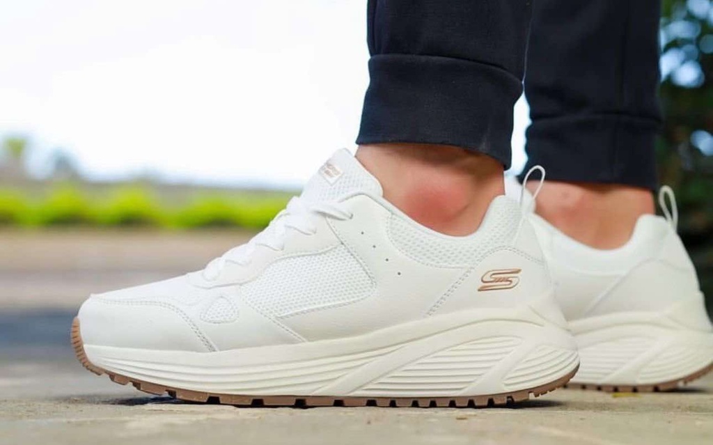 Skechers BOBS memory Foam لون أبيض