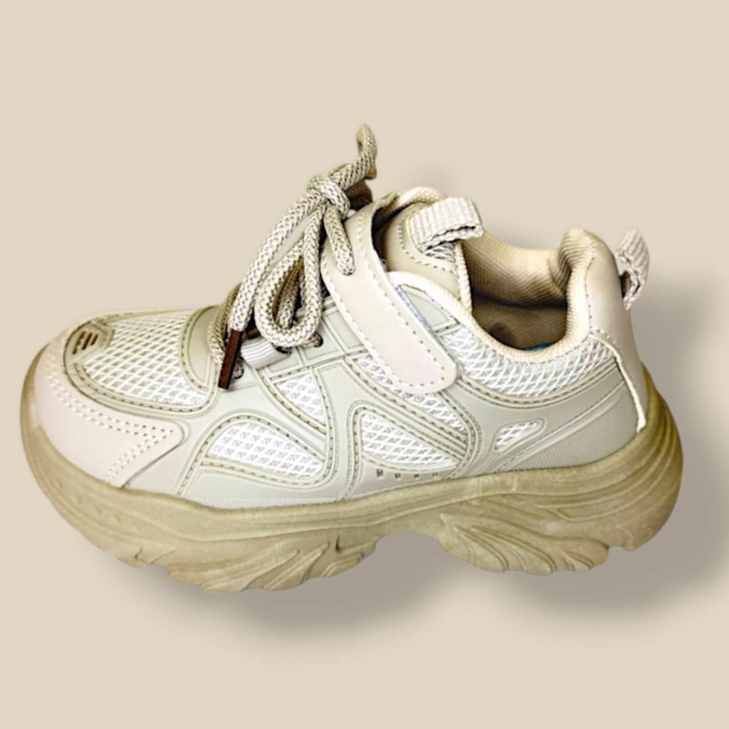 بوت بناتي نعل عالي بثلاث ألوان مميزة