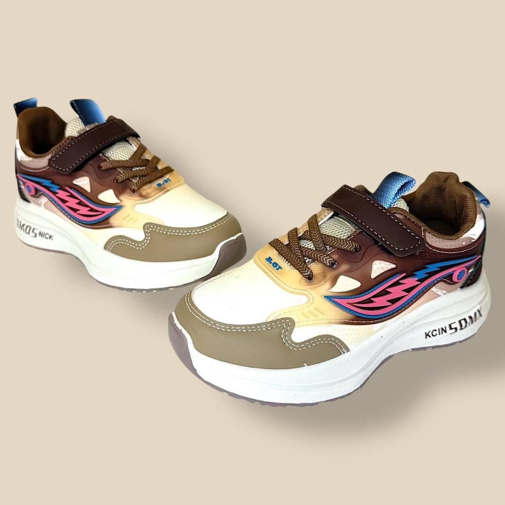 بوت مميز للجنسين بألوان مميزة