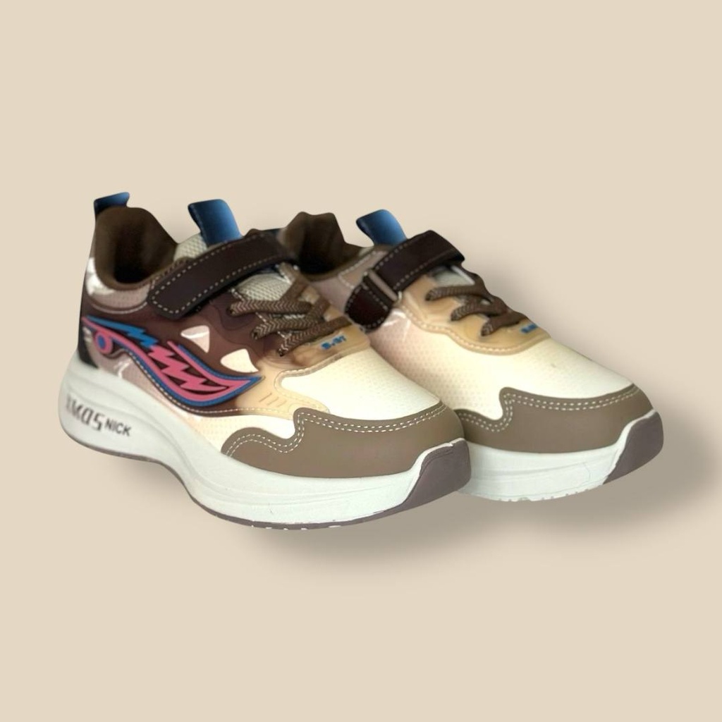 بوت مميز للجنسين بألوان مميزة