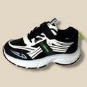 بوت ولادي أسود وأبيض سبورت