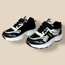 بوت ولادي أسود وأبيض سبورت