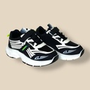 بوت ولادي أسود وأبيض سبورت