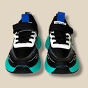 بوت ولادي بألوان الصيف المميزة