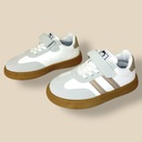 حذاء ولادي بثلاث ألوان يحمع بين الرسمي والعملي