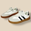 حذاء ولادي بثلاث ألوان يحمع بين الرسمي والعملي