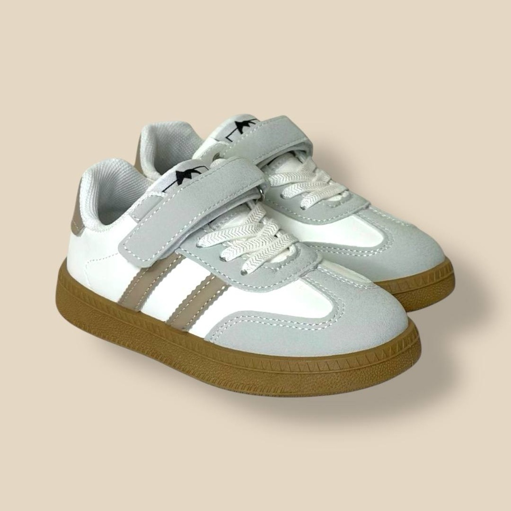 حذاء ولادي بثلاث ألوان يحمع بين الرسمي والعملي