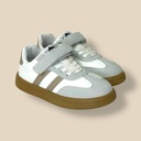 حذاء ولادي بثلاث ألوان يحمع بين الرسمي والعملي