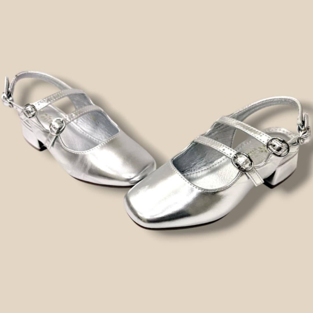 كندرة بناتي كعب بثلاث ألوان مميزة