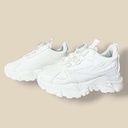 حذاء أبيض أو أسود بإغلاق دائري