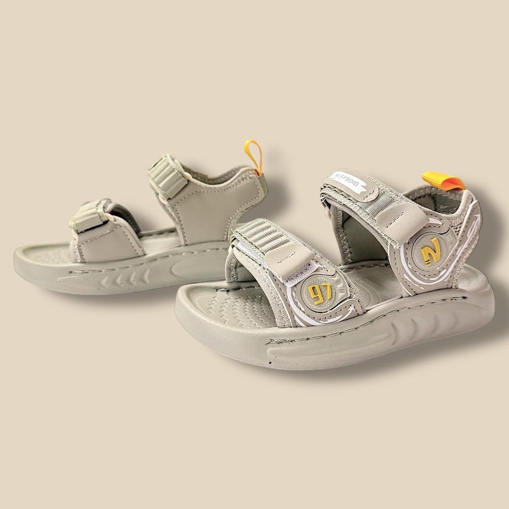 صندل ولادي بأربع ألوان مميزة