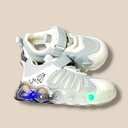 بوت نعل مضيء بثلاث ألوان