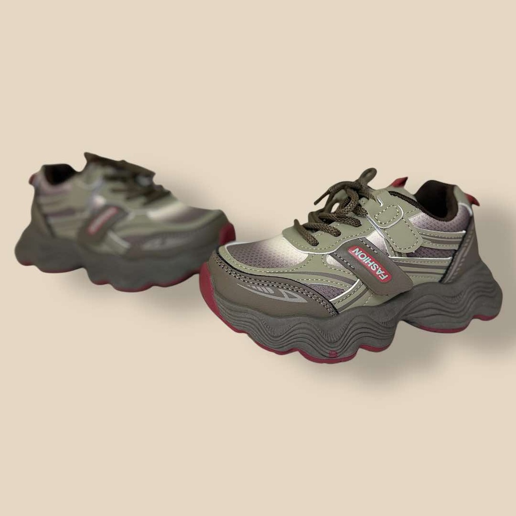 حذاء ولادي جيشي سكوتش على هيئة رباط