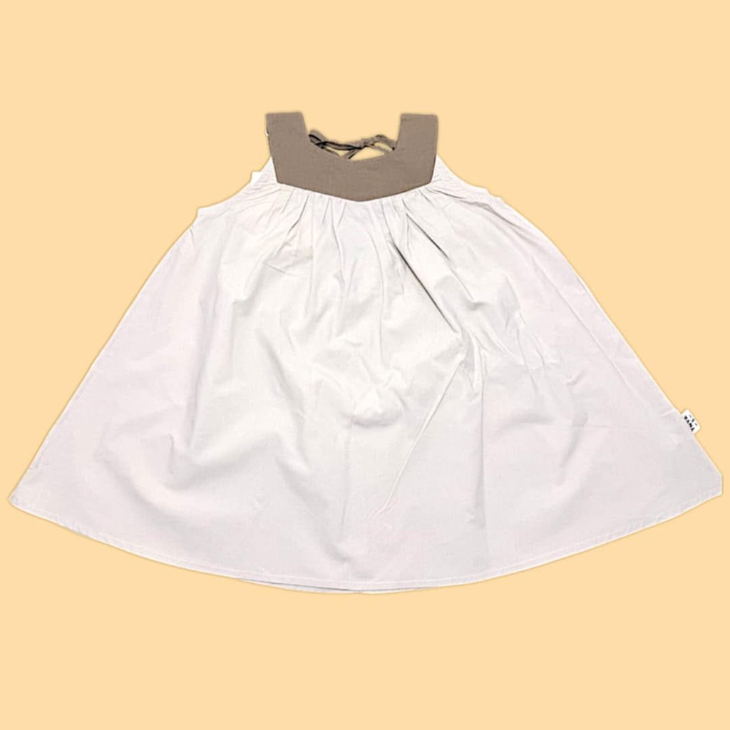 فستان بناتي بفتحة ظهر مثلثة بلونين