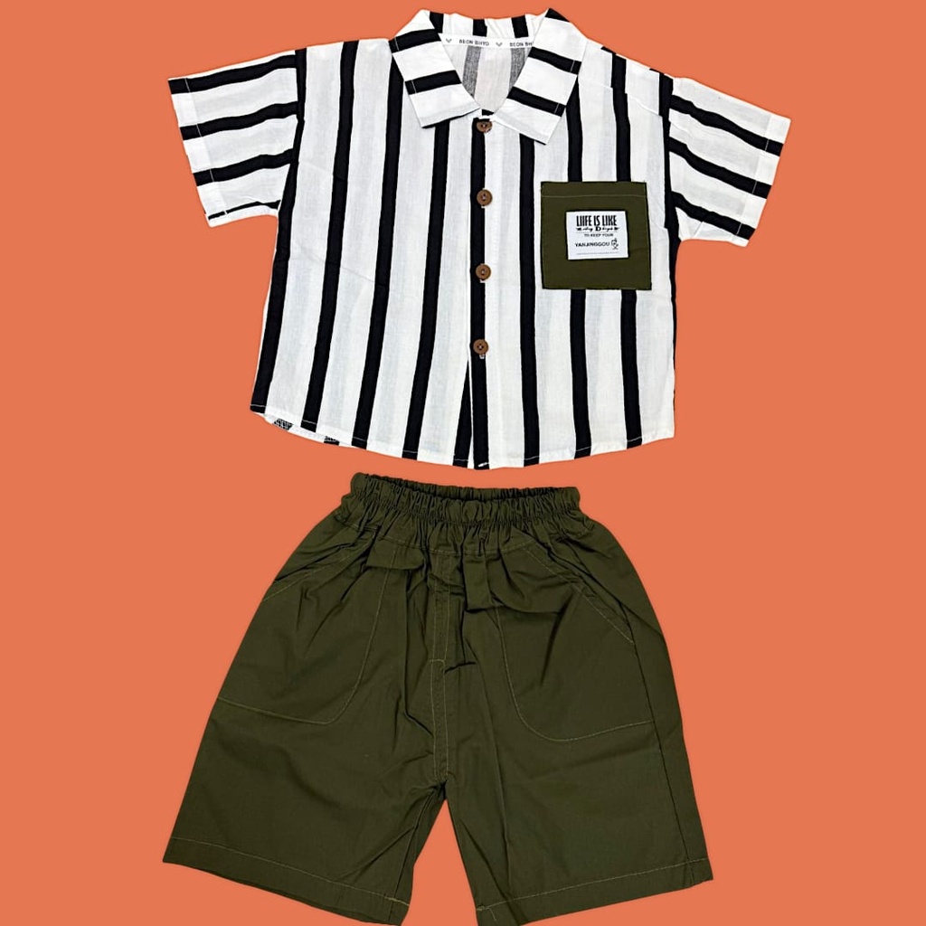 طقم قميص مخطط مع شورت بلونين