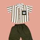 طقم قميص مخطط مع شورت بلونين