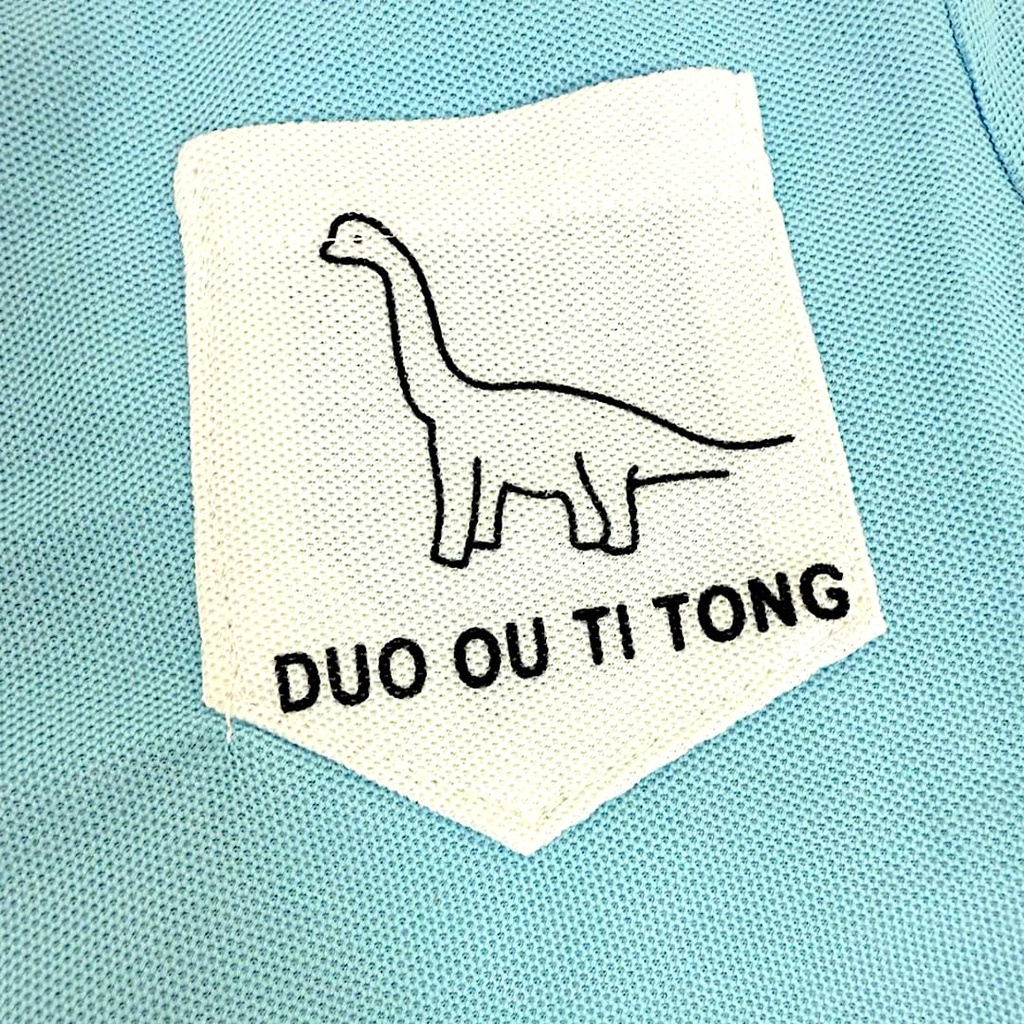 طقم بلوزة مع شورت جينز برسمة ديناصورات