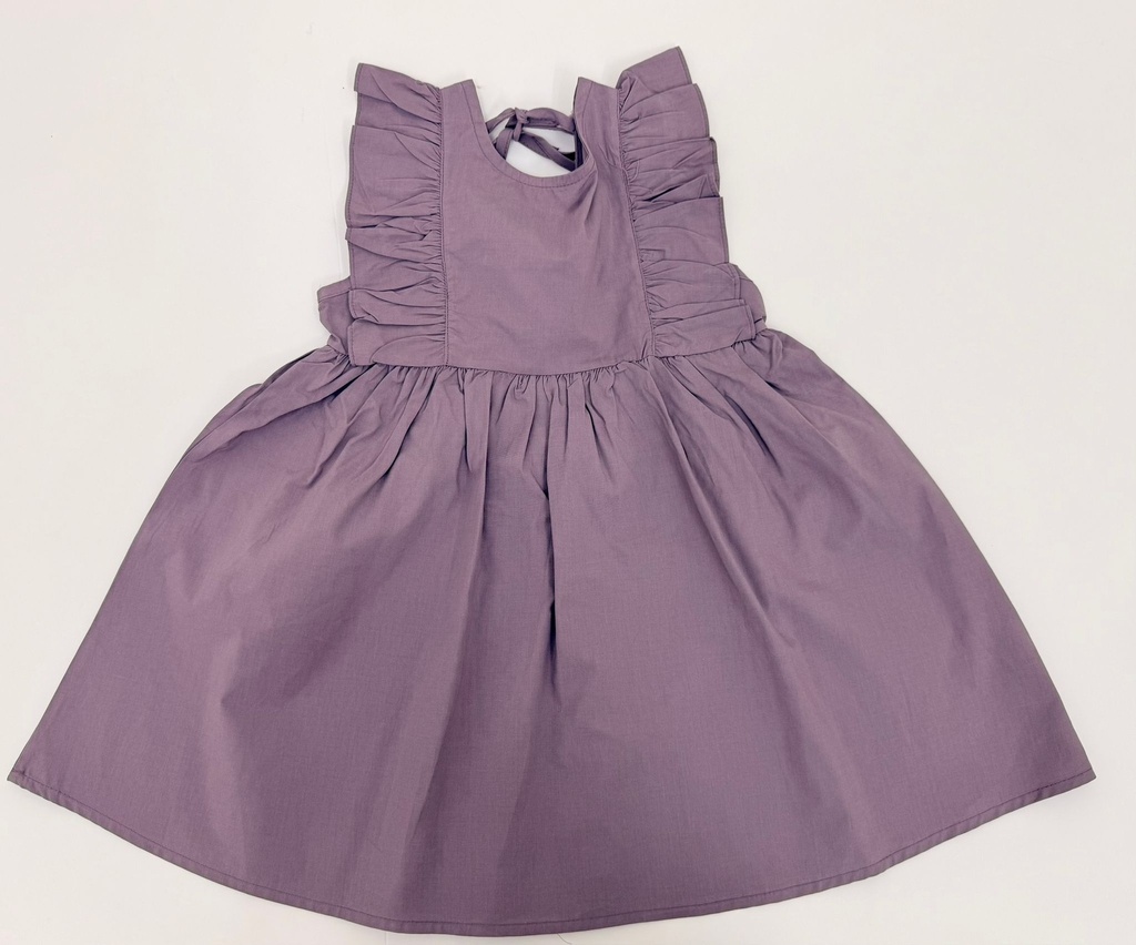 فستان مع كشكش عالأكتاف وفتحة بالظهر