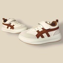 حذاء ولادي يجمع بين الرسمي والعملي