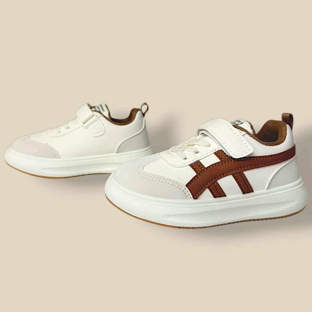 حذاء ولادي يجمع بين الرسمي والعملي