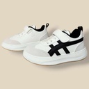 حذاء ولادي يجمع بين الرسمي والعملي