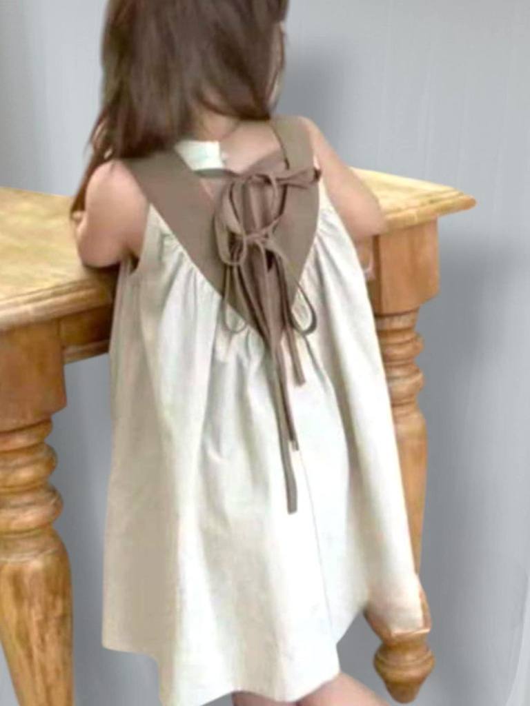 فستان بناتي بفتحة ظهر مثلثة بلونين